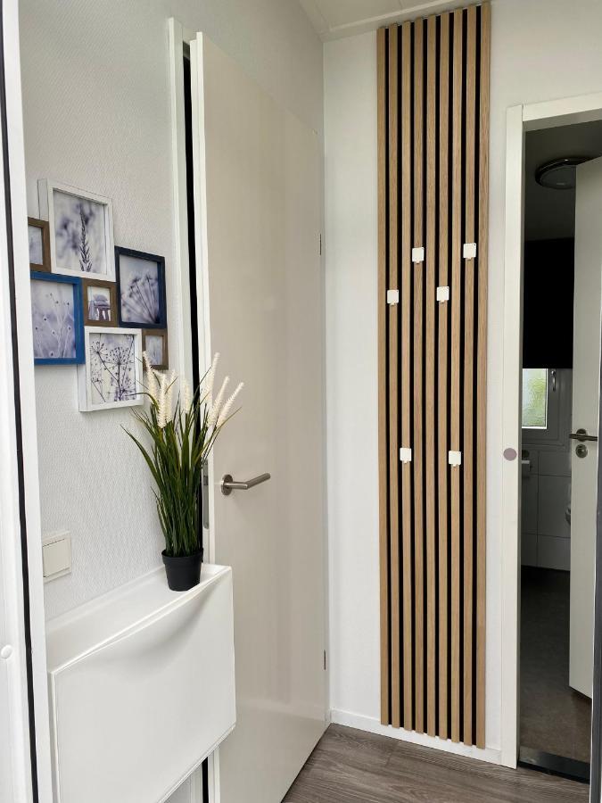 Ferienhaus Luxchalet #Vaju Lathum# Am See, Strand, Pool, Nationalpark Exterior foto